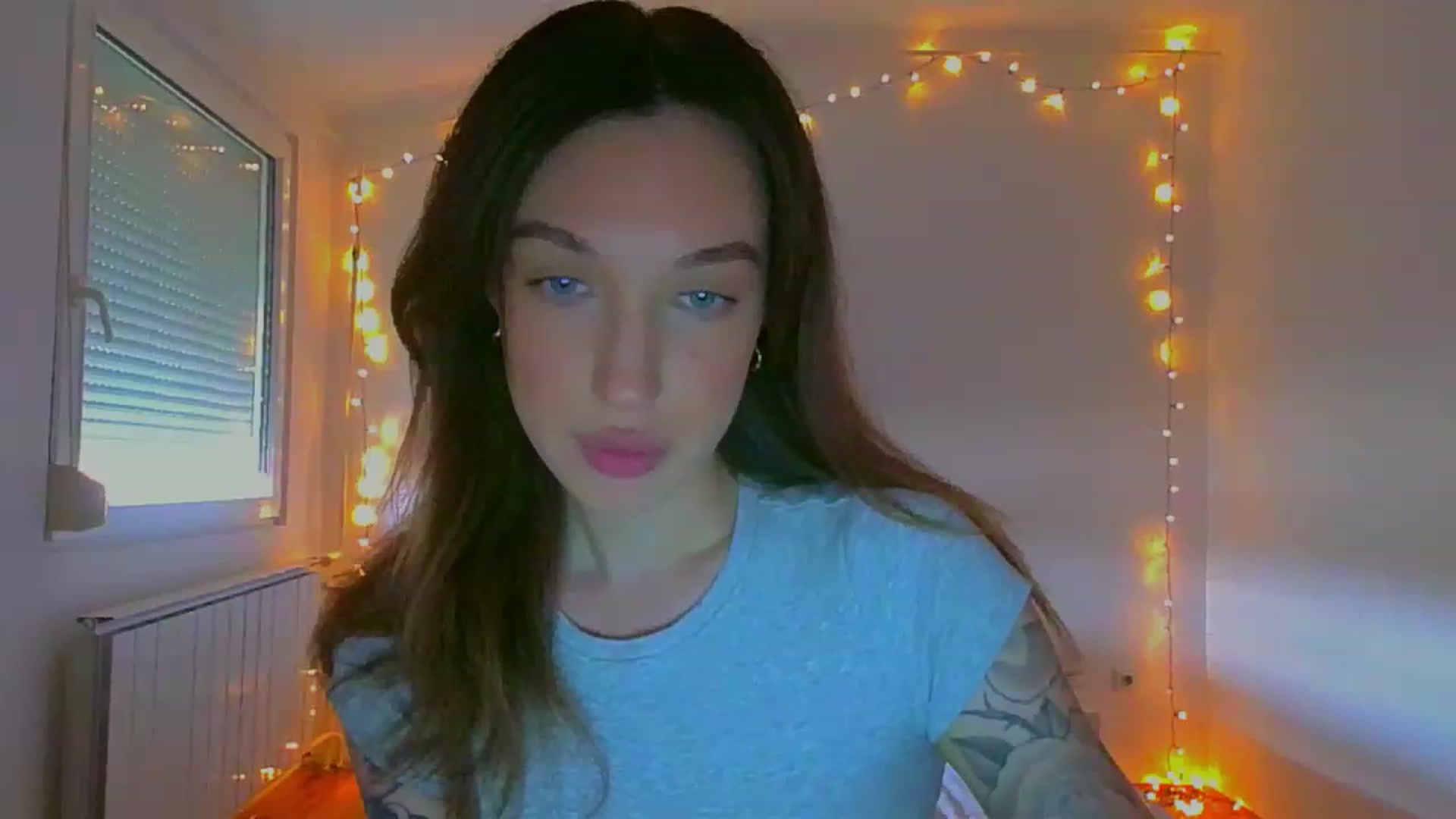 Gallery image thumbnail from lIIIviiu's myfreecams stream on, 06/26/2023, 12:26 image 1 of 20