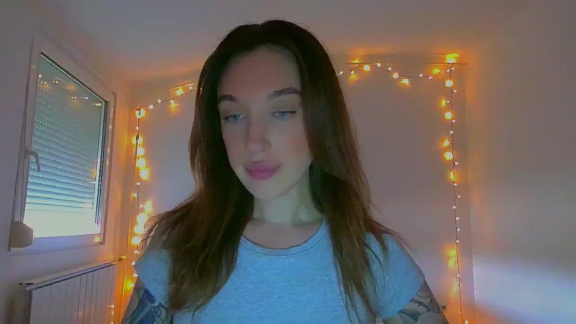 Gallery image thumbnail from lIIIviiu's myfreecams stream on, 06/26/2023, 12:26 image 2 of 20