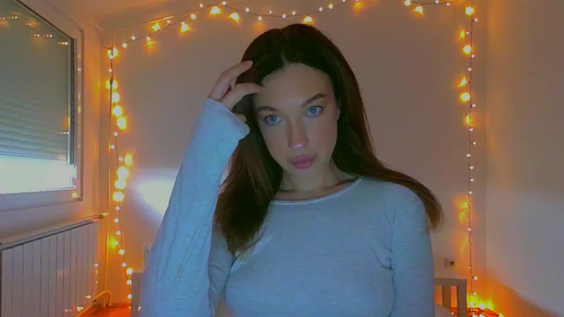 Gallery image thumbnail from lIIIviiu's myfreecams stream on, 06/28/2023, 10:00 image 14 of 20