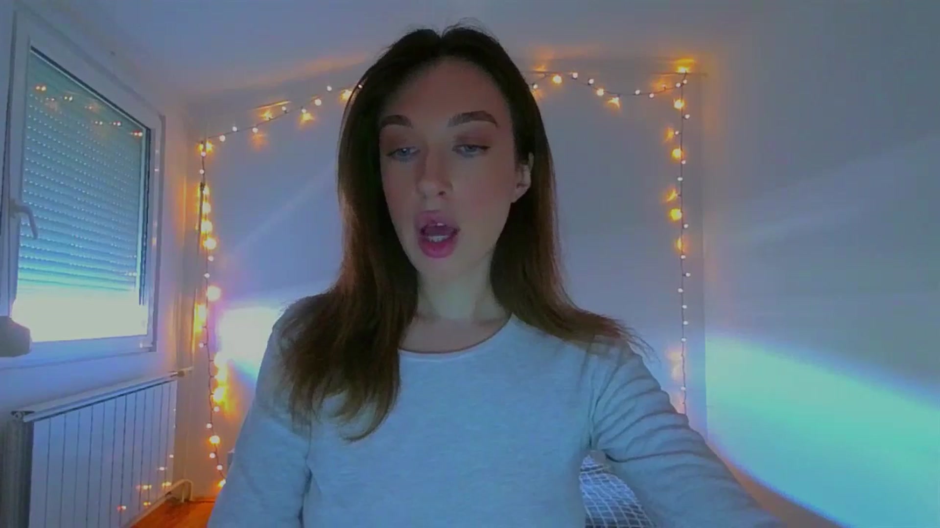 Gallery image thumbnail from lIIIviiu's myfreecams stream on, 06/30/2023, 13:01 image 7 of 20