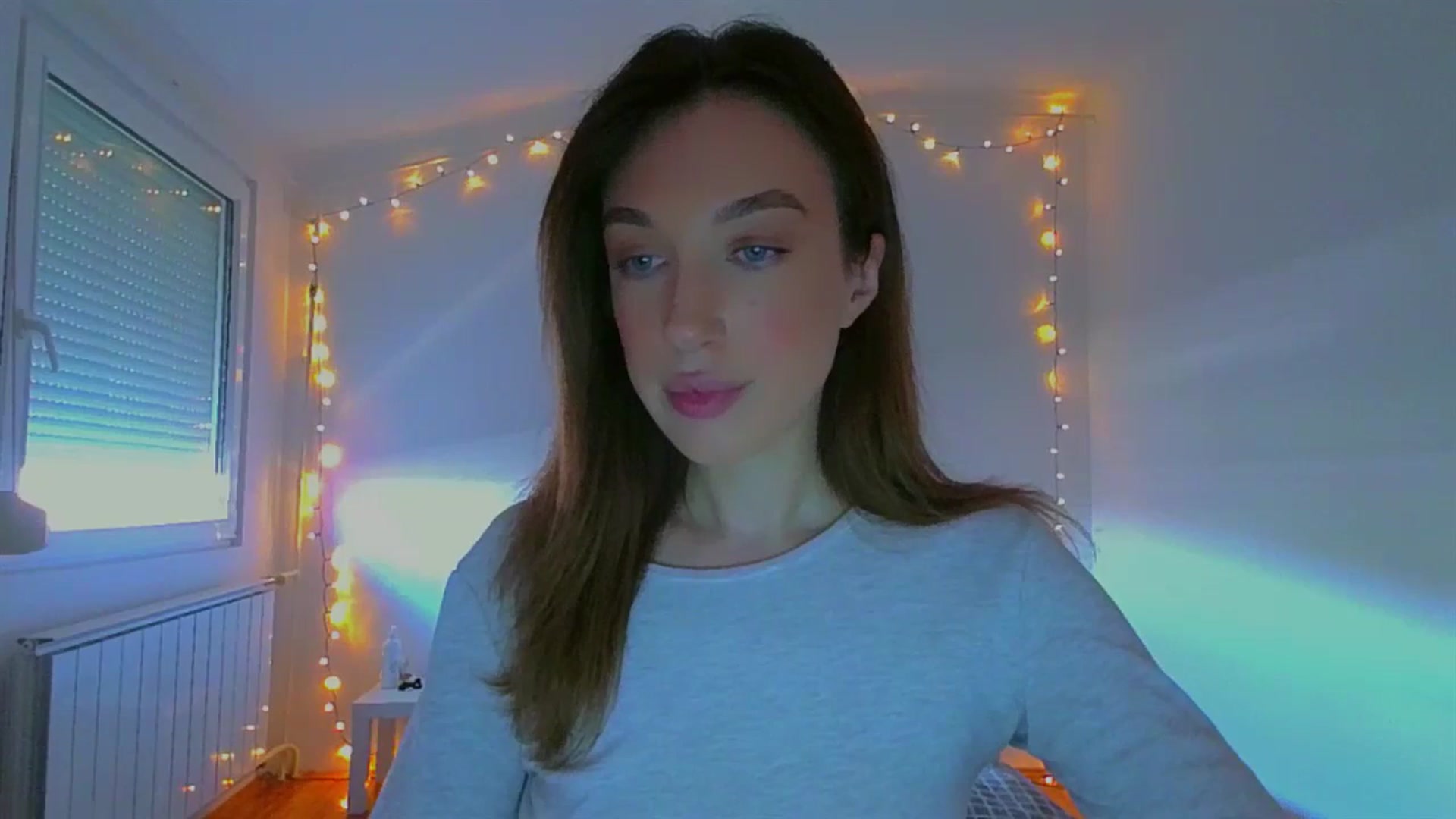 Gallery image thumbnail from lIIIviiu's myfreecams stream on, 06/30/2023, 13:01 image 6 of 20