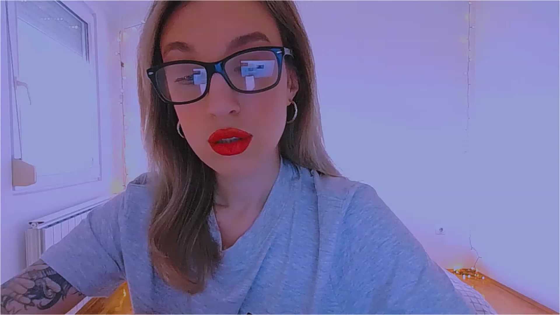 Gallery image thumbnail from lIIlIIum's myfreecams stream on, 12/03/2022, 14:06 image 6 of 20