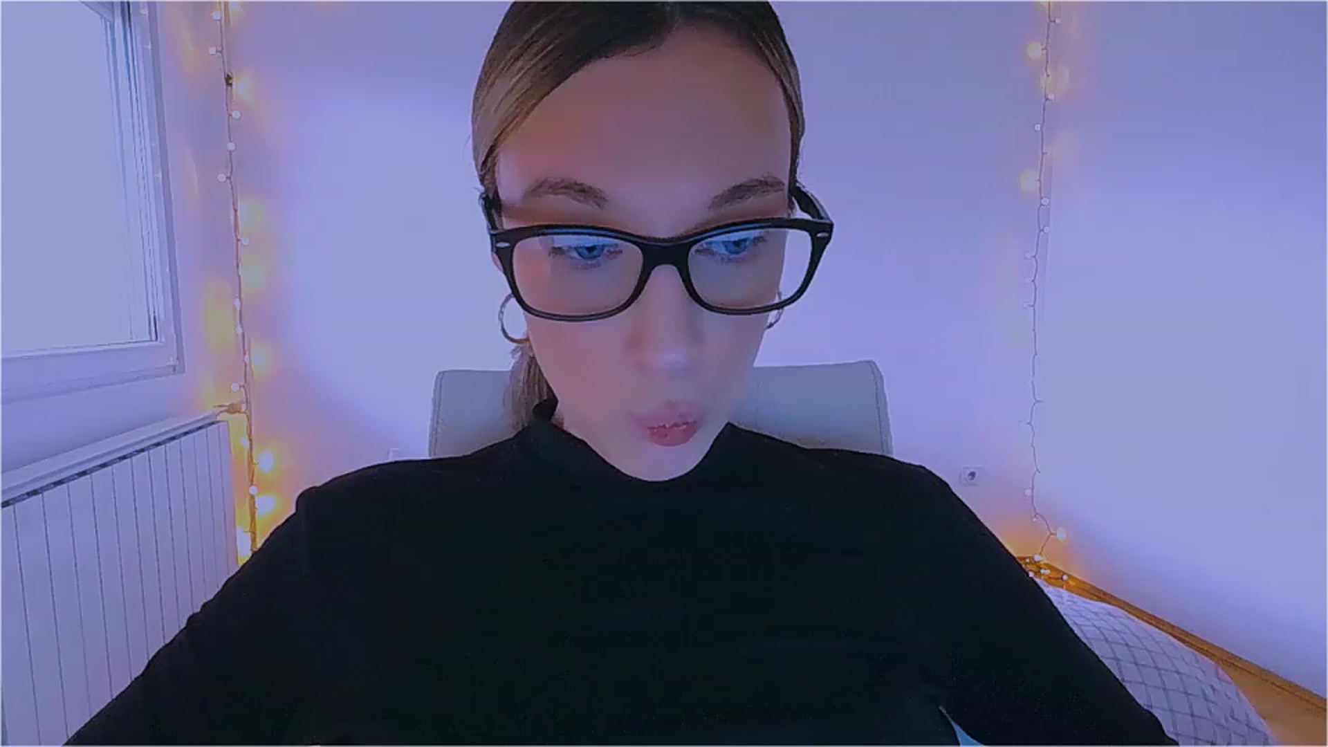 Gallery image thumbnail from lIIlIIum's myfreecams stream on, 12/06/2022, 12:52 image 12 of 20