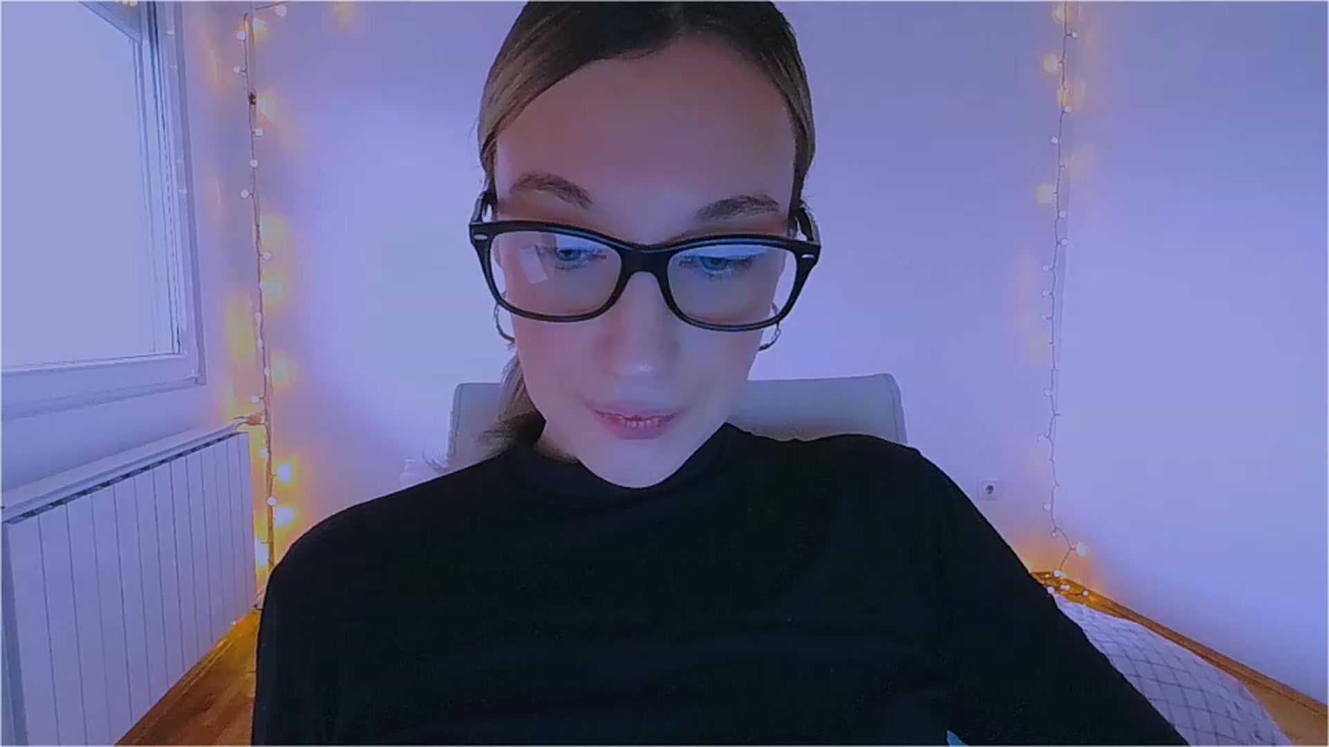 Gallery image thumbnail from lIIlIIum's myfreecams stream on, 12/06/2022, 12:52 image 11 of 20