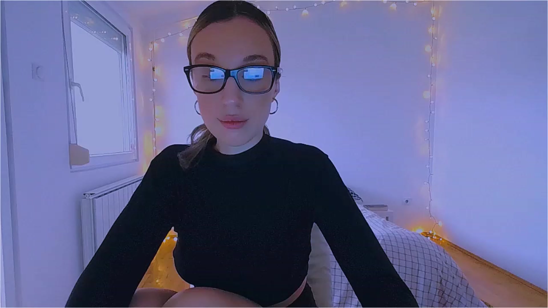 Gallery image thumbnail from lIIlIIum's myfreecams stream on, 12/06/2022, 12:52 image 4 of 20