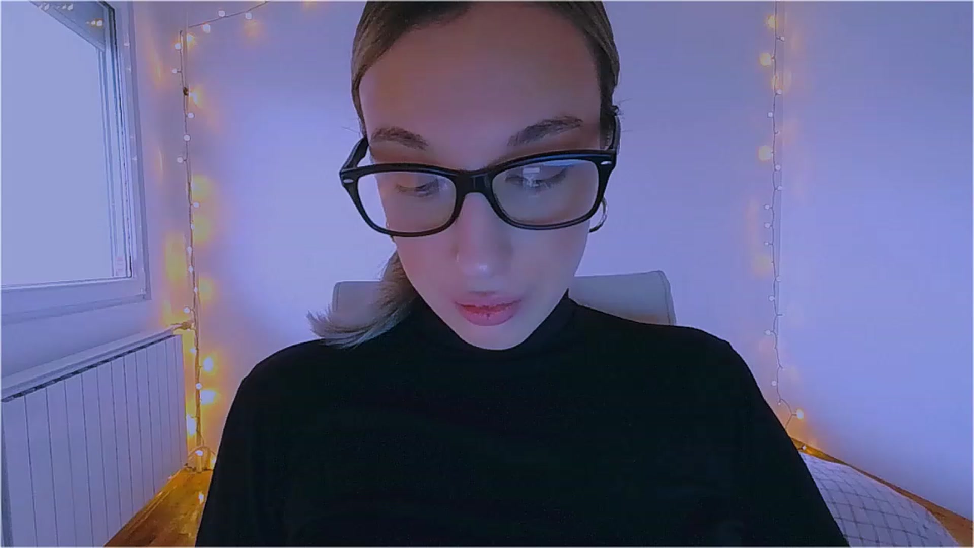 Gallery image thumbnail from lIIlIIum's myfreecams stream on, 12/06/2022, 12:52 image 9 of 20