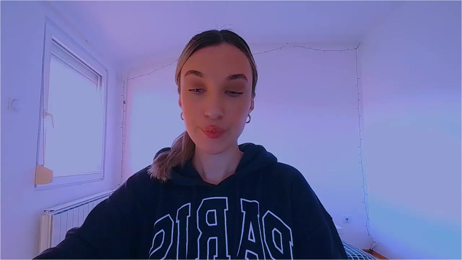 Gallery image thumbnail from lIIlIIum's myfreecams stream on, 12/23/2022, 13:55 image 5 of 20