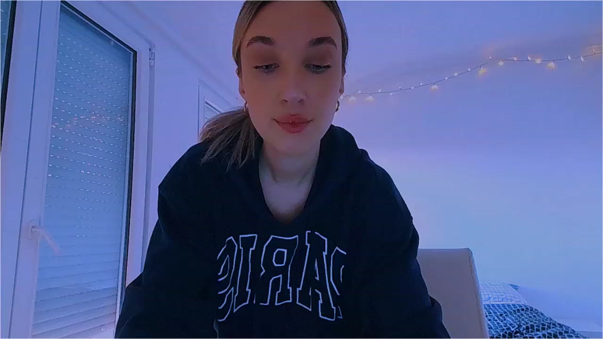 Gallery image thumbnail from lIIlIIum's myfreecams stream on, 12/23/2022, 13:55 image 18 of 20