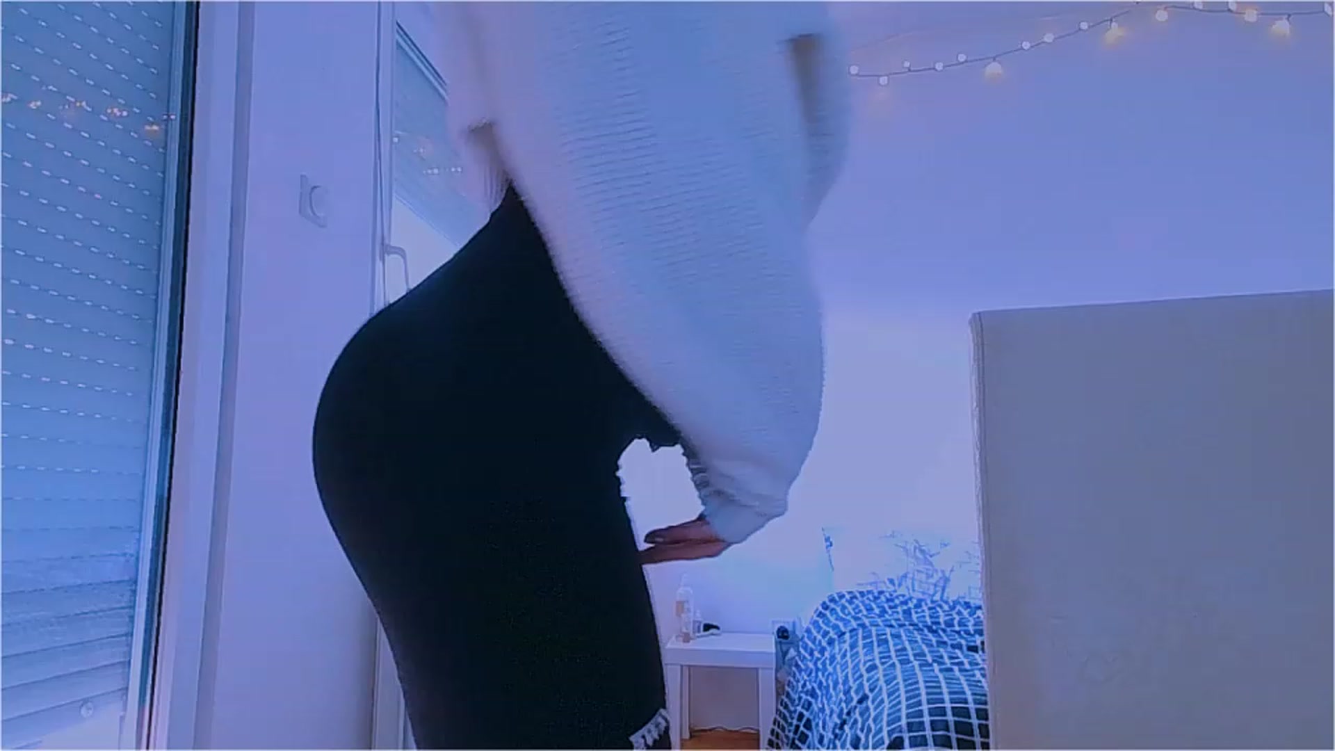 Gallery image thumbnail from lIIlIIum's myfreecams stream on, 12/26/2022, 14:09 image 14 of 20