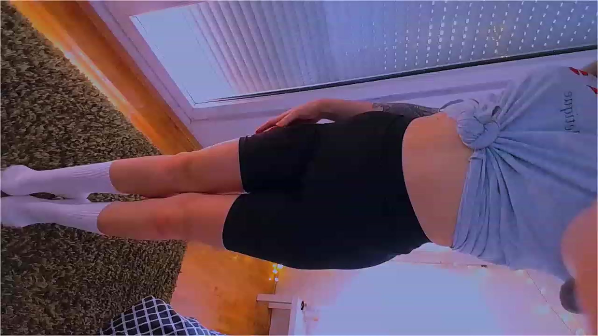 Gallery image thumbnail from lIIlIIum's myfreecams stream on, 12/30/2022, 13:12 image 9 of 20