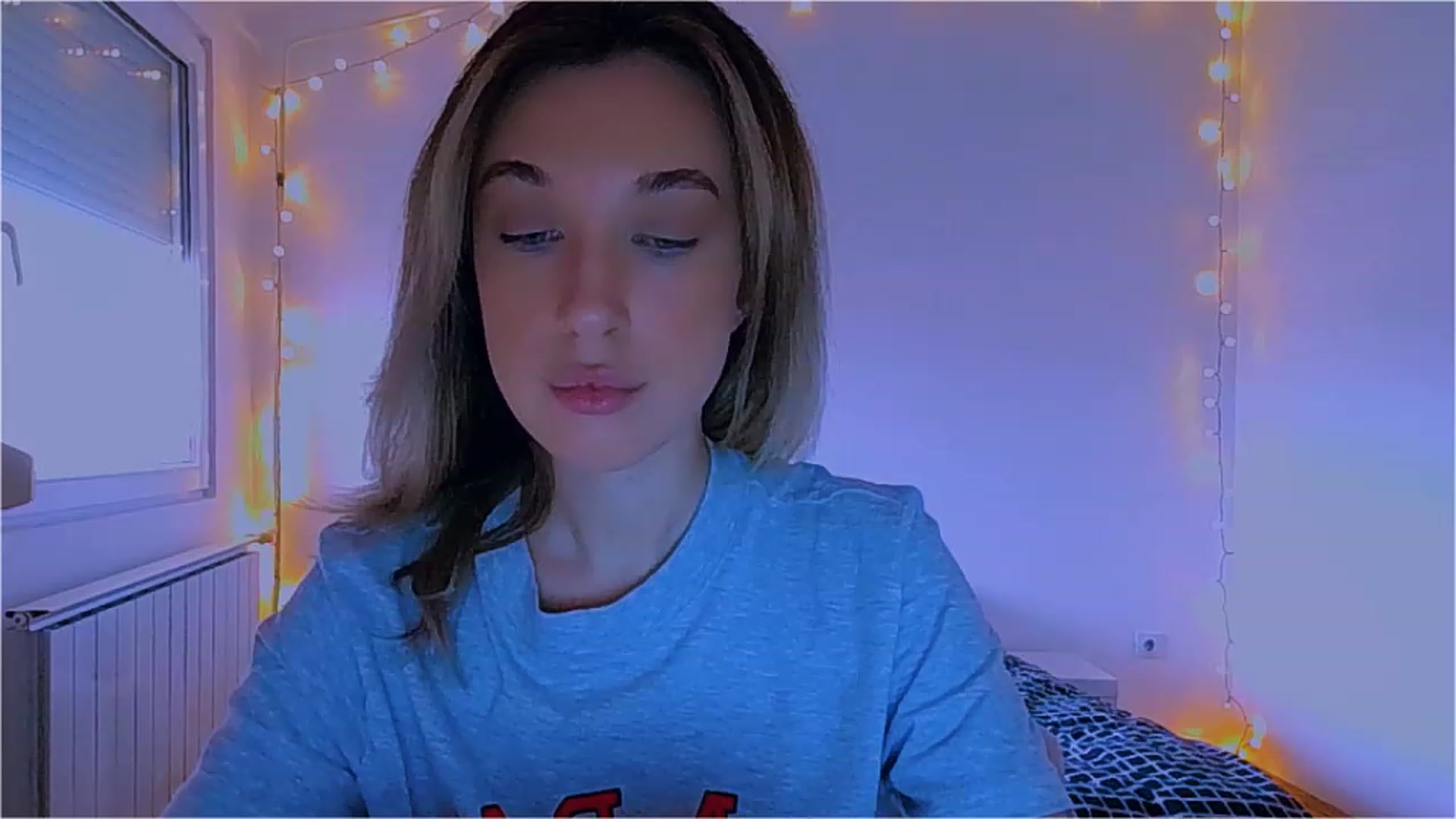 Gallery image thumbnail from lIIlIIum's myfreecams stream on, 12/30/2022, 13:12 image 19 of 20
