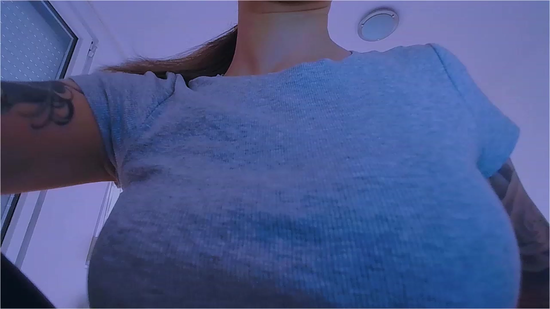 Gallery image thumbnail from lIIlIIum's myfreecams stream on, 01/06/2023, 13:17 image 13 of 20