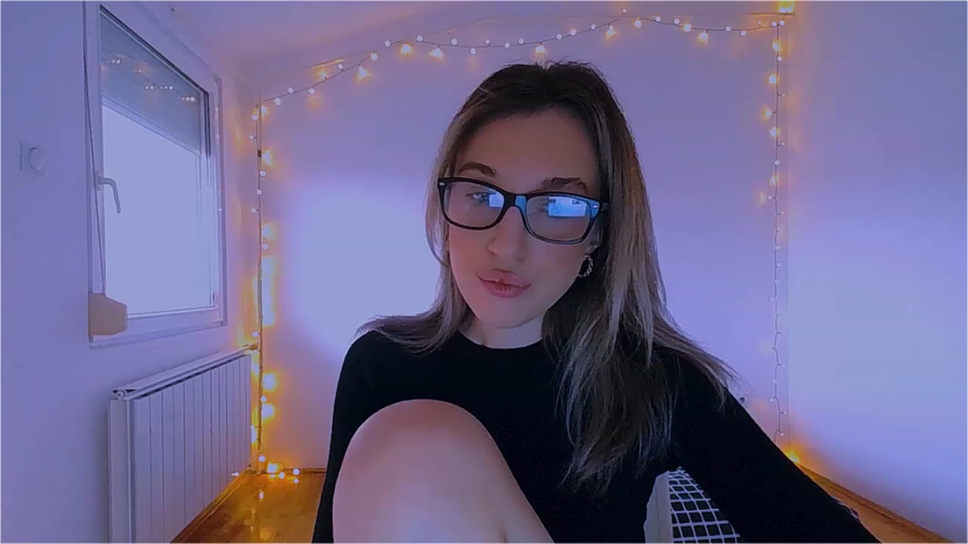 Gallery image thumbnail from lIIlIIum's myfreecams stream on, 01/09/2023, 13:00 image 16 of 20