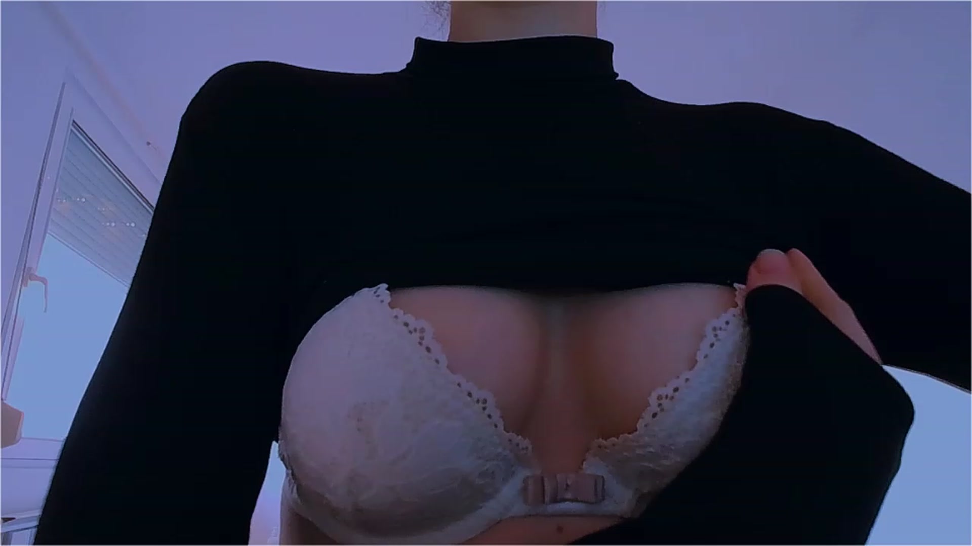 Gallery image thumbnail from lIIlIIum's myfreecams stream on, 01/15/2023, 15:11 image 9 of 20