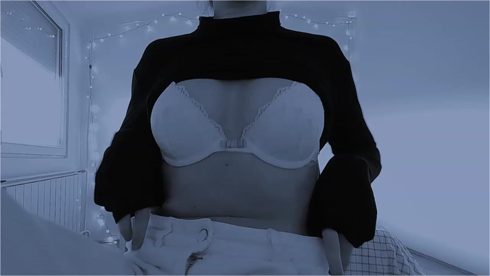 Gallery image thumbnail from lIIlIIum's myfreecams stream on, 01/15/2023, 15:11 image 11 of 20