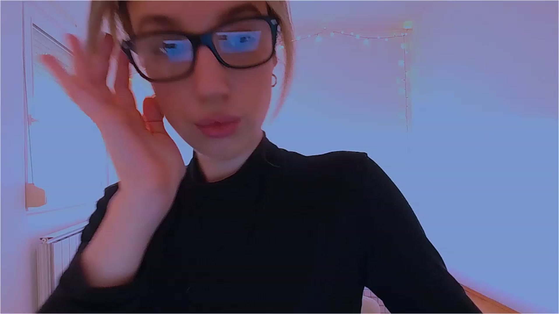 Gallery image thumbnail from lIIlIIum's myfreecams stream on, 01/15/2023, 15:11 image 4 of 20