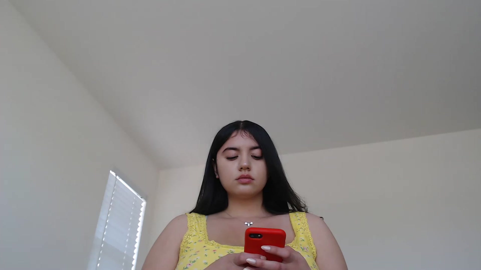Gallery image thumbnail from lPEEPl's myfreecams stream on, 04/16/2023, 18:41 image 12 of 20