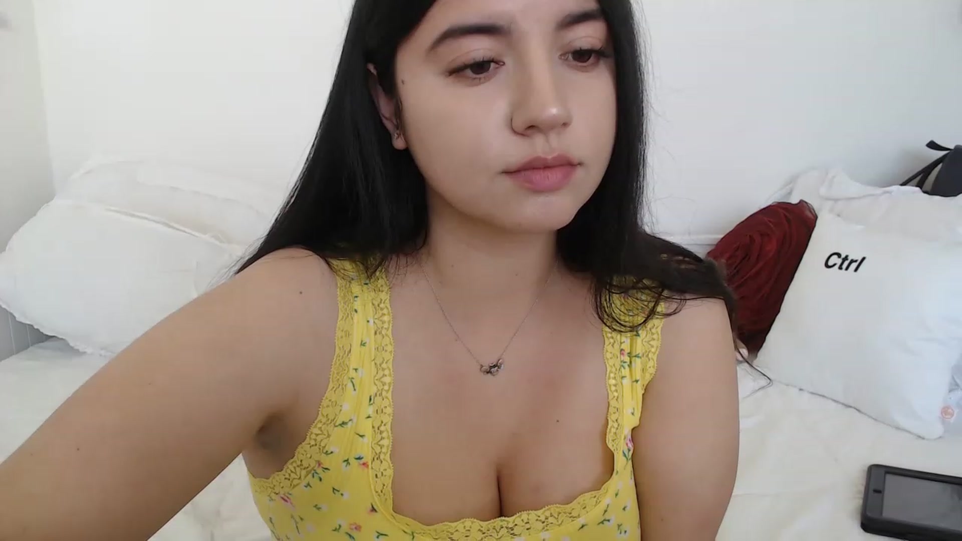 Gallery image thumbnail from lPEEPl's myfreecams stream on, 04/16/2023, 19:52 image 11 of 20