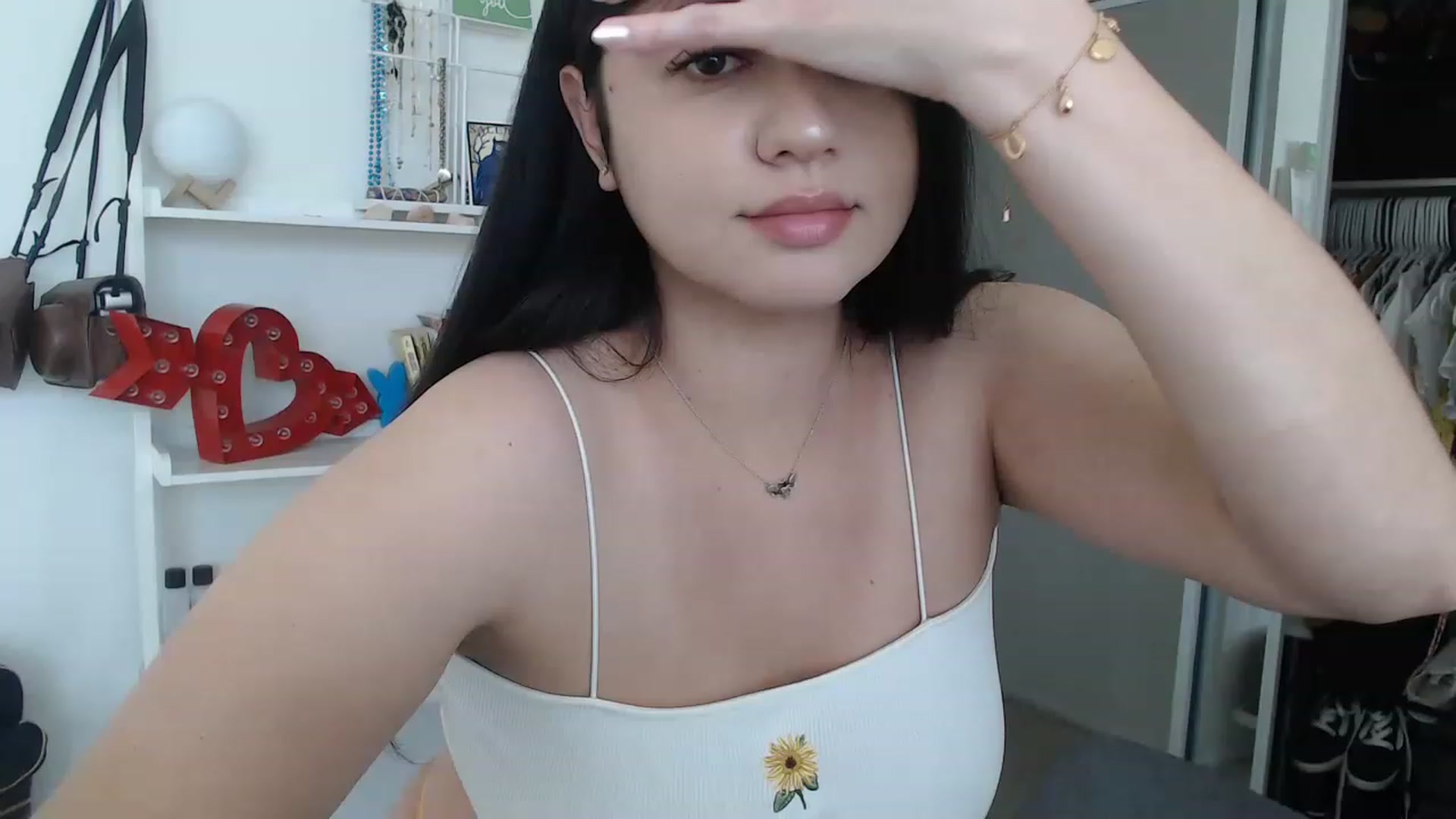 Gallery image thumbnail from lPEEPl's myfreecams stream on, 05/26/2023, 18:02 image 20 of 20