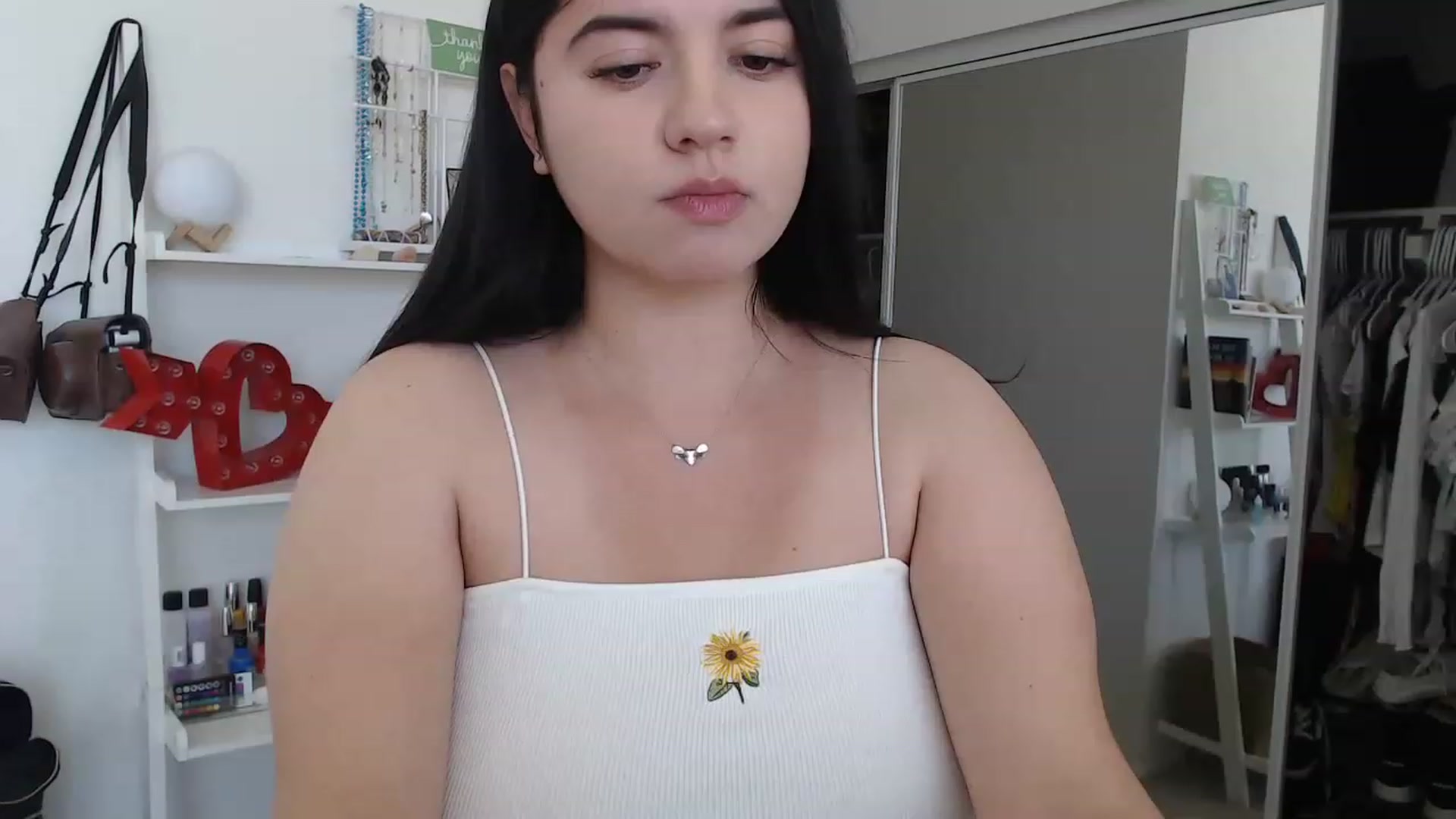 Gallery image thumbnail from lPEEPl's myfreecams stream on, 05/26/2023, 19:47 image 10 of 20