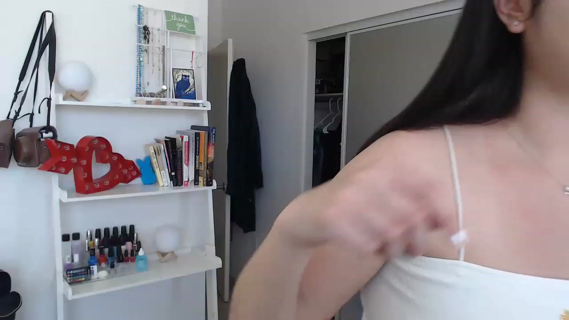 Gallery image thumbnail from lPEEPl's myfreecams stream on, 05/26/2023, 19:47 image 12 of 20