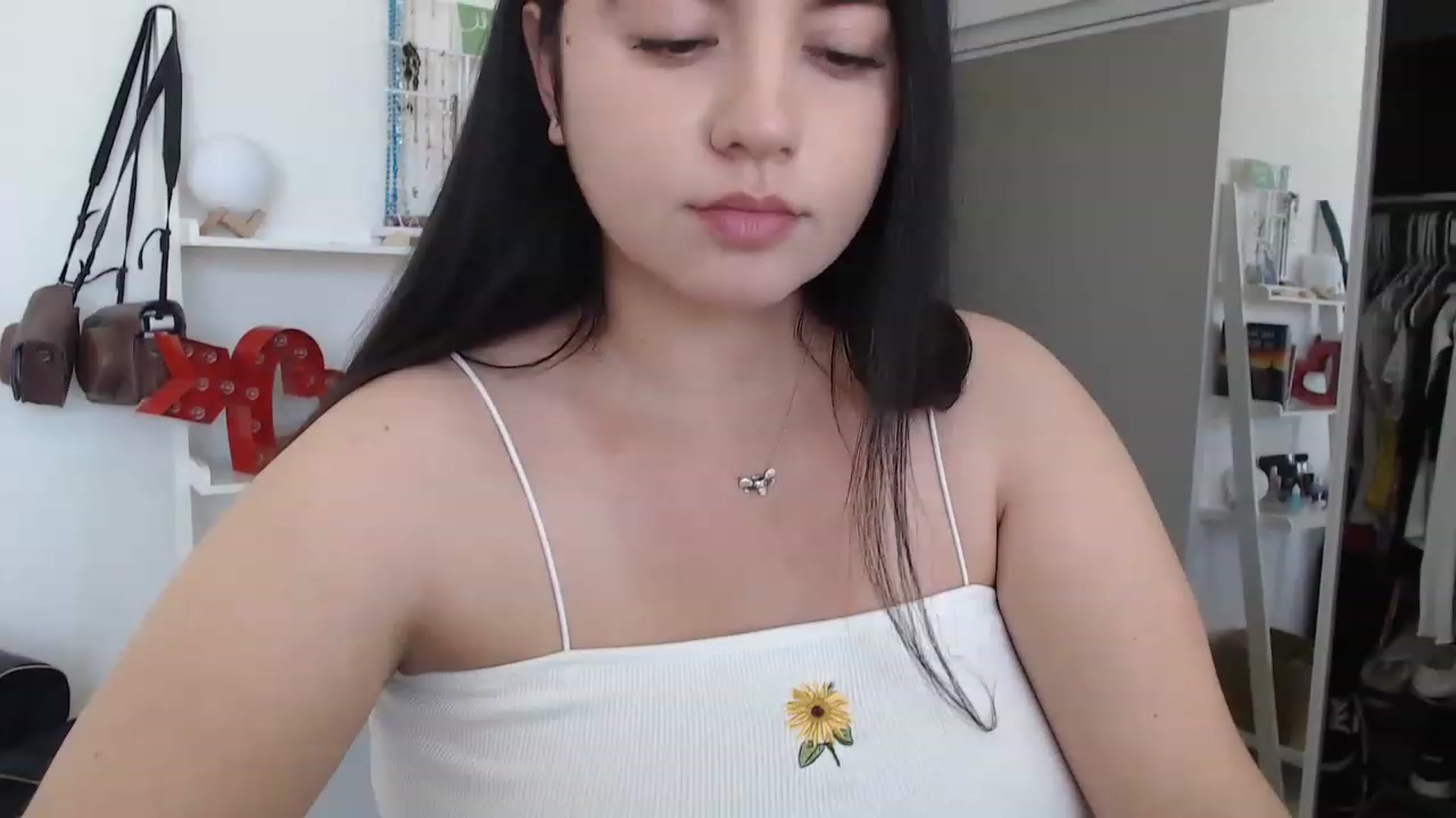 Gallery image thumbnail from lPEEPl's myfreecams stream on, 05/26/2023, 19:47 image 17 of 20