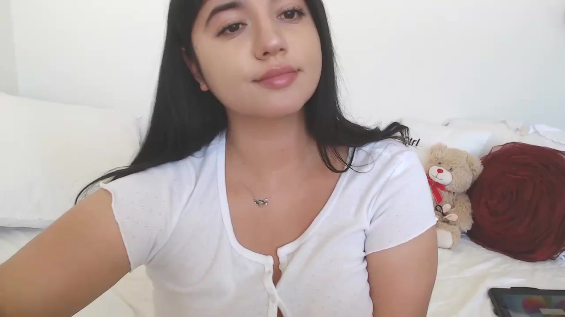 Gallery image thumbnail from lPEEPl's myfreecams stream on, 08/25/2023, 21:04 image 1 of 20