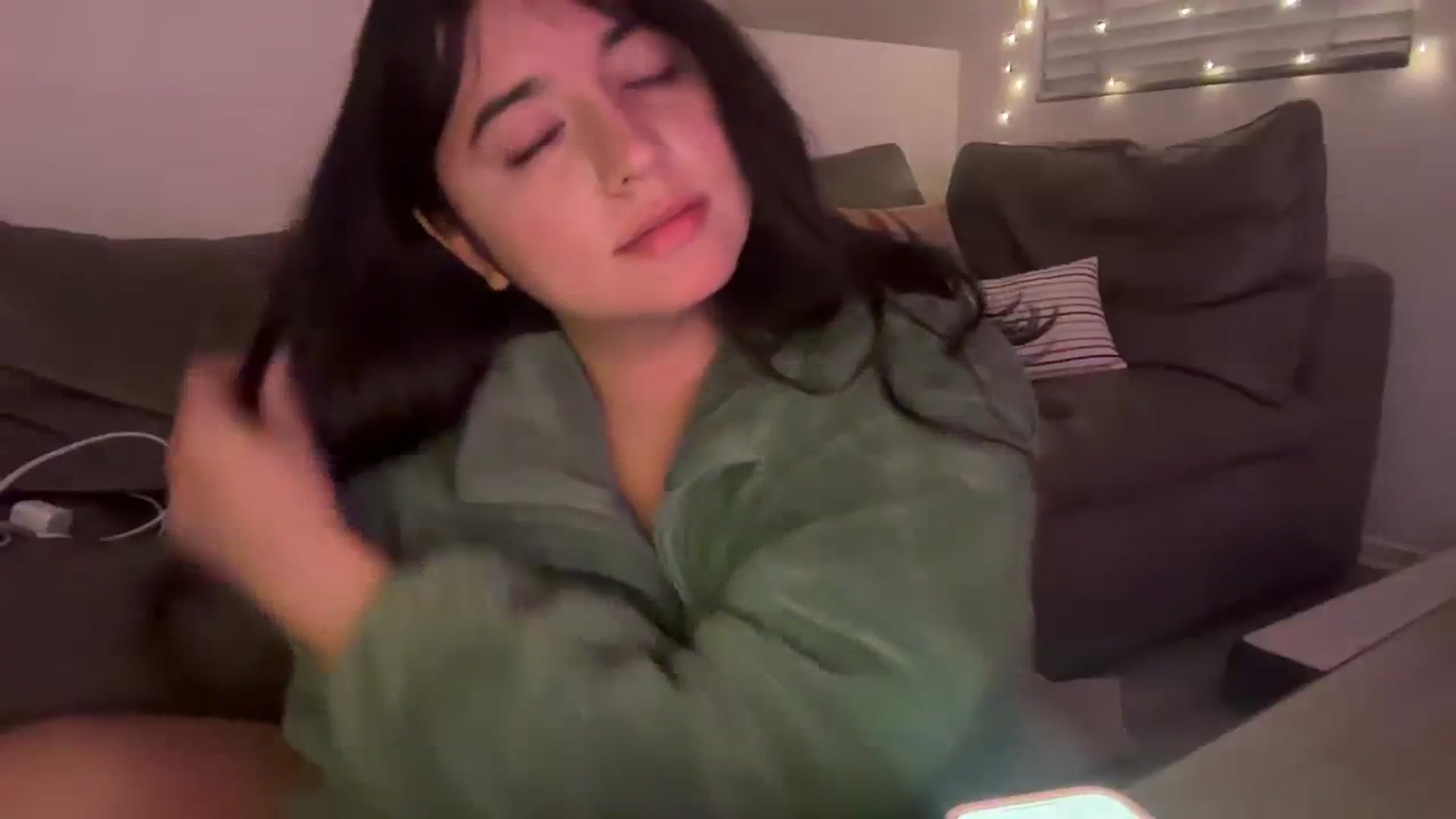 Gallery image thumbnail from lPEEPl's myfreecams stream on, 11/24/2023, 05:13 image 12 of 20