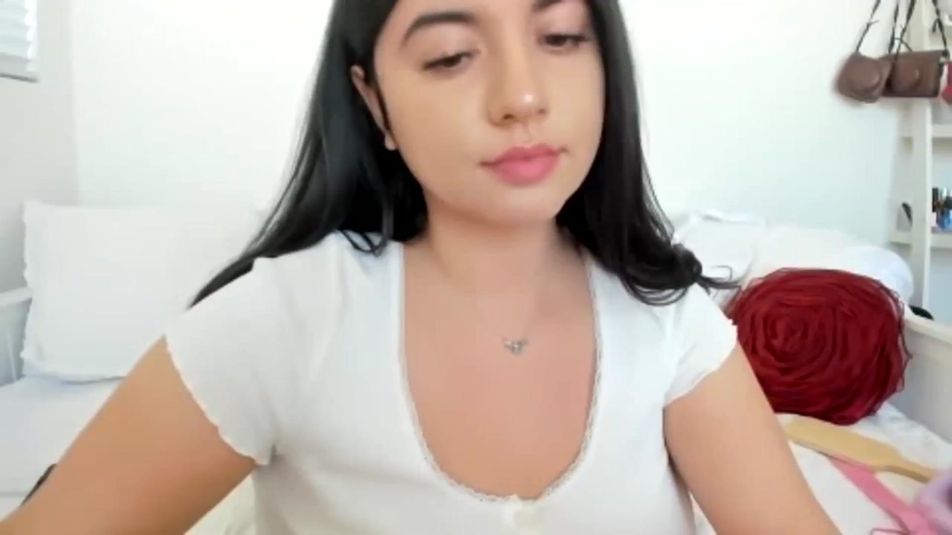 Gallery image thumbnail from lPEEPl's myfreecams stream on, 01/18/2024, 21:04 image 2 of 20