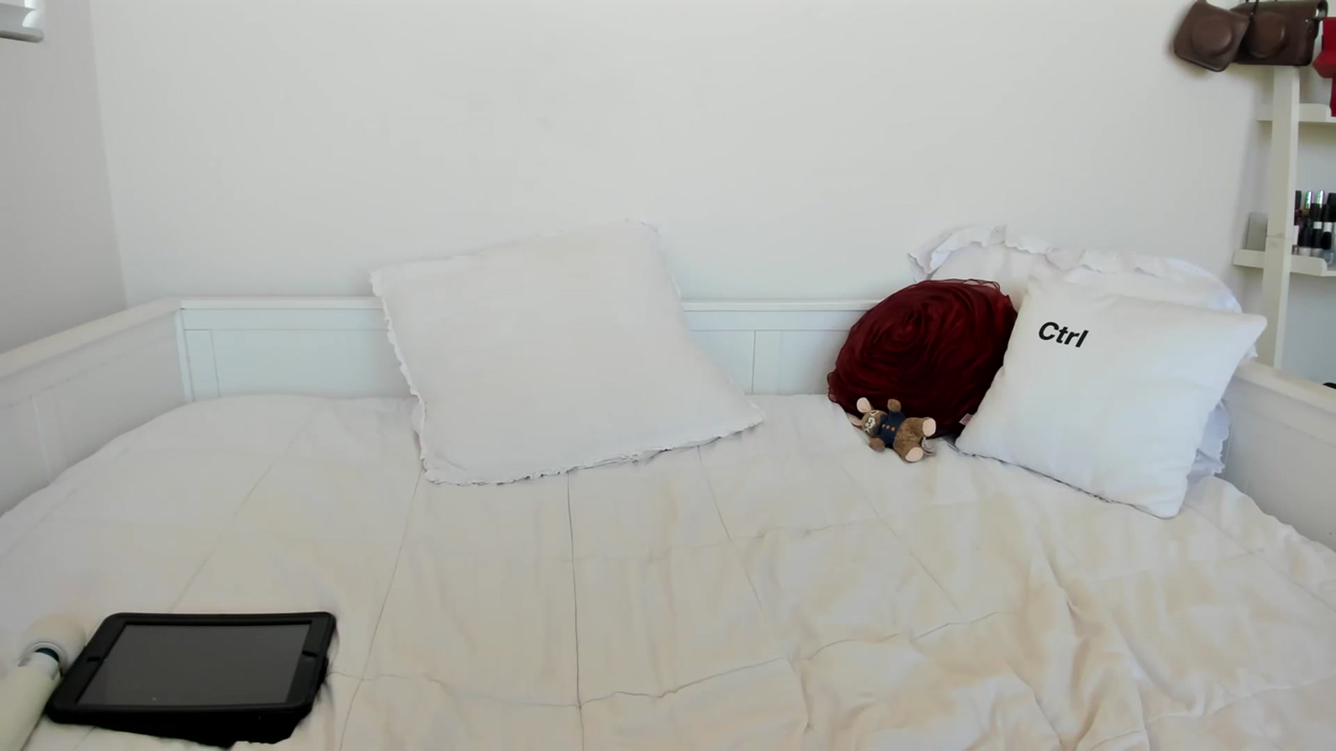Gallery image thumbnail from lPEEPl's myfreecams stream on, 02/12/2024, 21:26 image 20 of 20