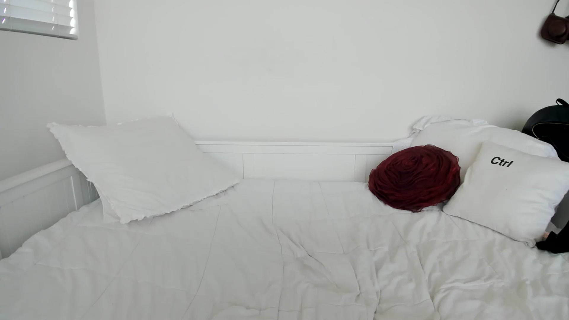 Gallery image thumbnail from lPEEPl's myfreecams stream on, 03/06/2024, 20:44 image 3 of 20