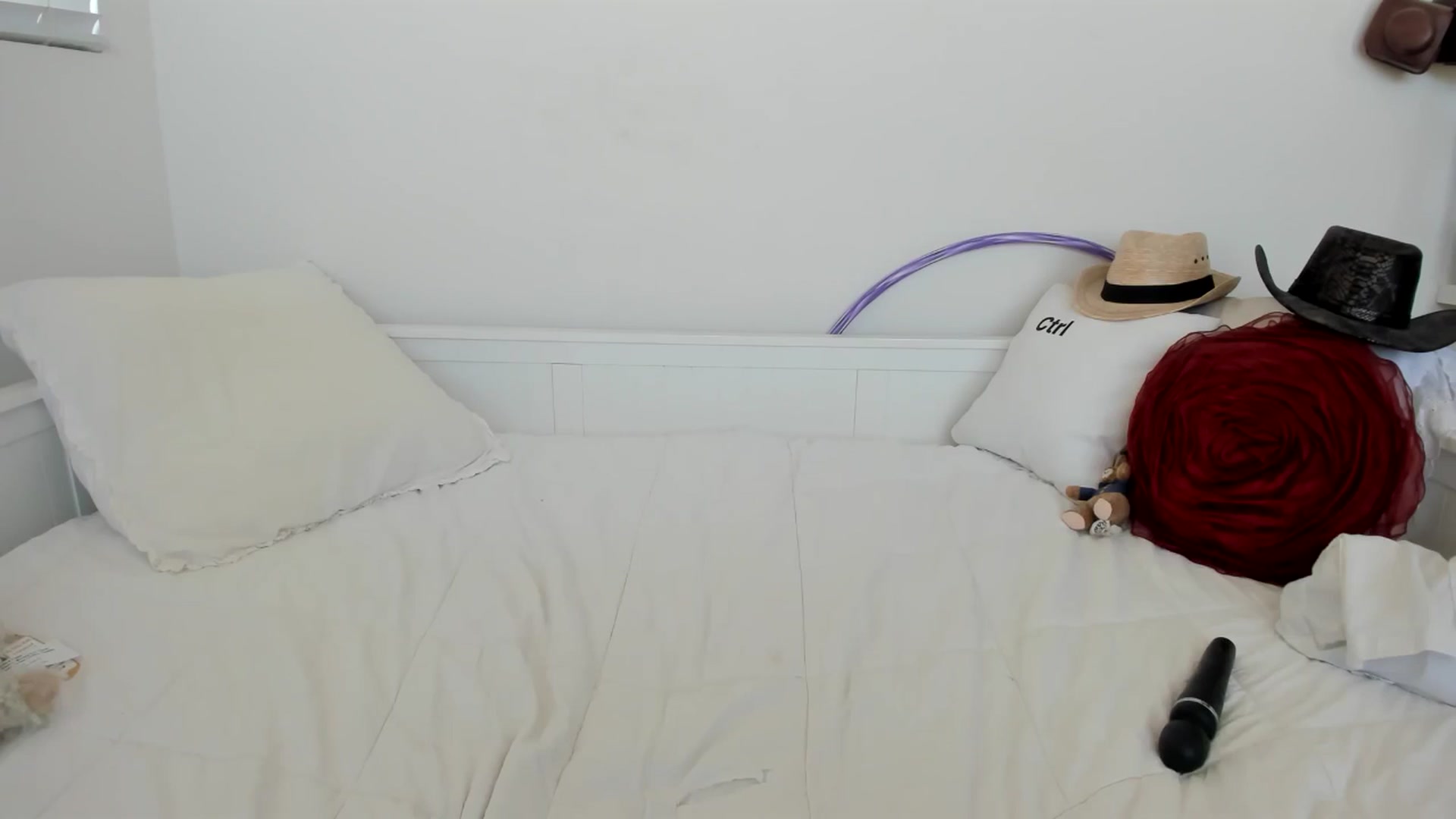 Gallery image thumbnail from lPEEPl's myfreecams stream on, 07/02/2024, 22:59 image 15 of 20