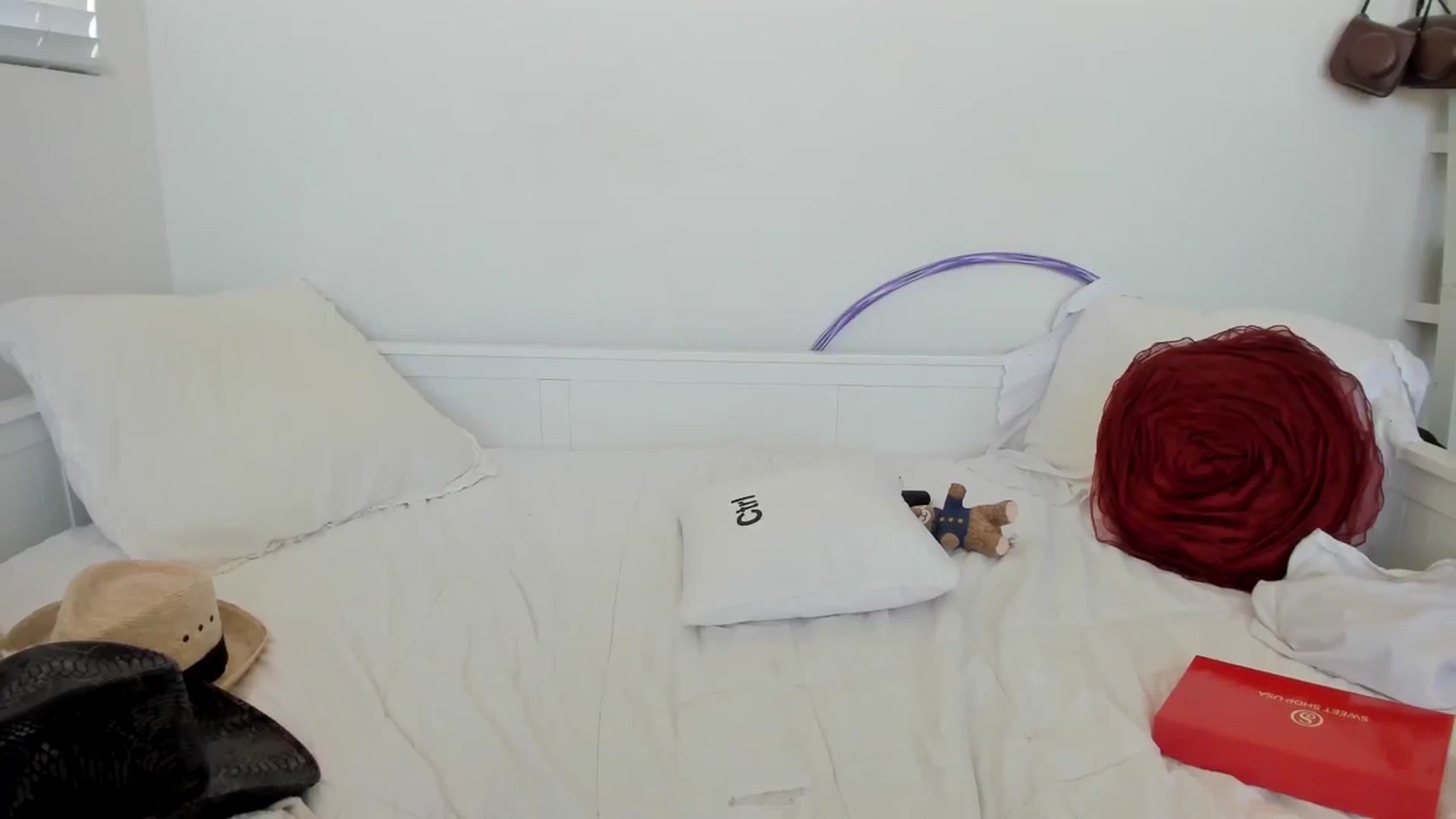 Gallery image thumbnail from lPEEPl's myfreecams stream on, 07/02/2024, 22:59 image 7 of 20