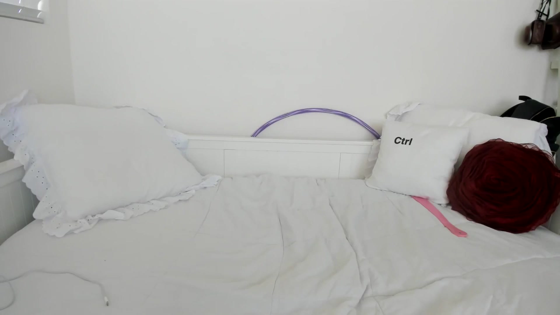 Gallery image thumbnail from lPEEPl's myfreecams stream on, 05/07/2025, 23:39 image 20 of 20