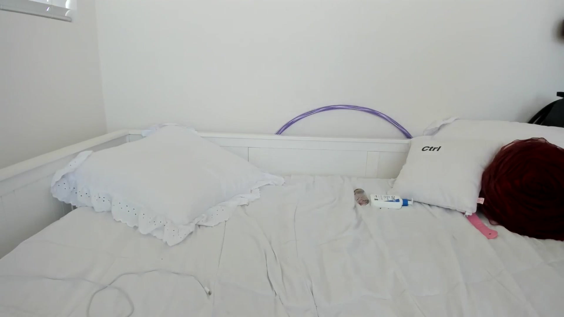 Gallery image thumbnail from lPEEPl's myfreecams stream on, 05/07/2025, 23:39 image 12 of 20