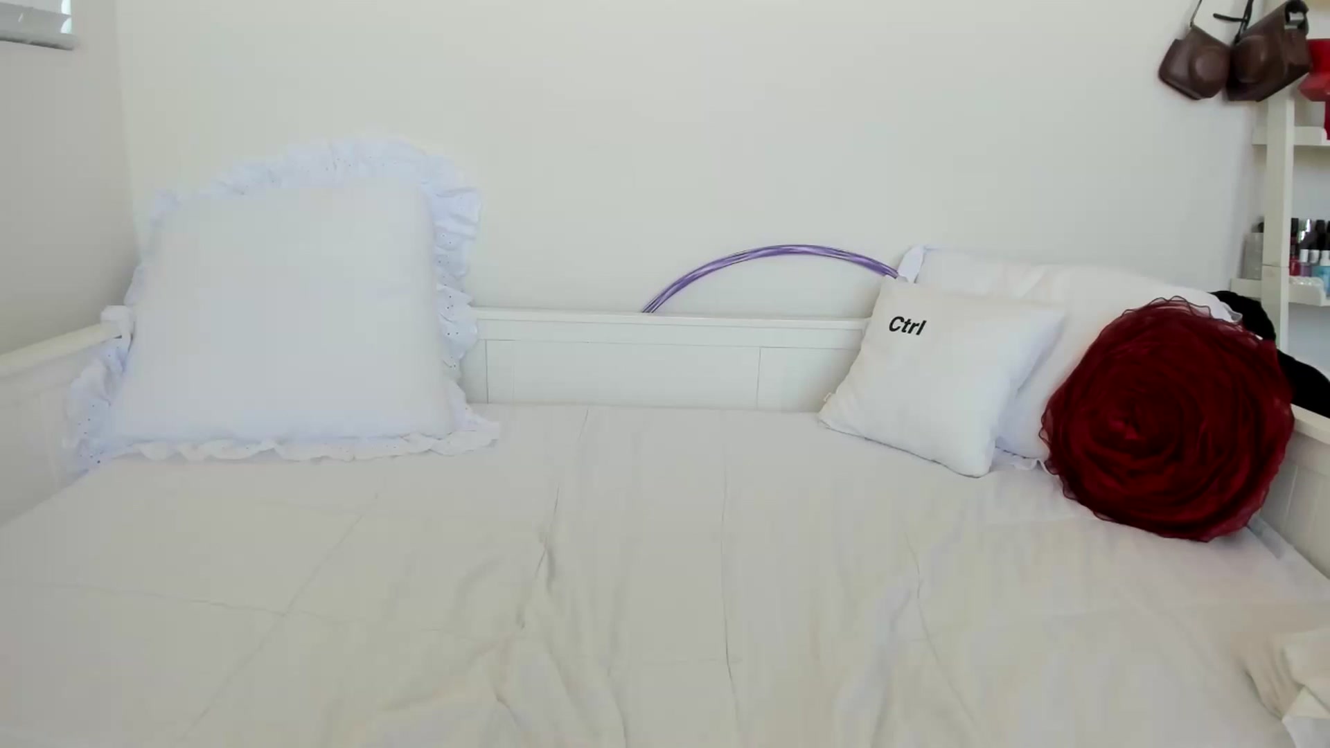 Gallery image thumbnail from lPEEPl's myfreecams stream on, 08/19/2025, 20:36 image 11 of 20