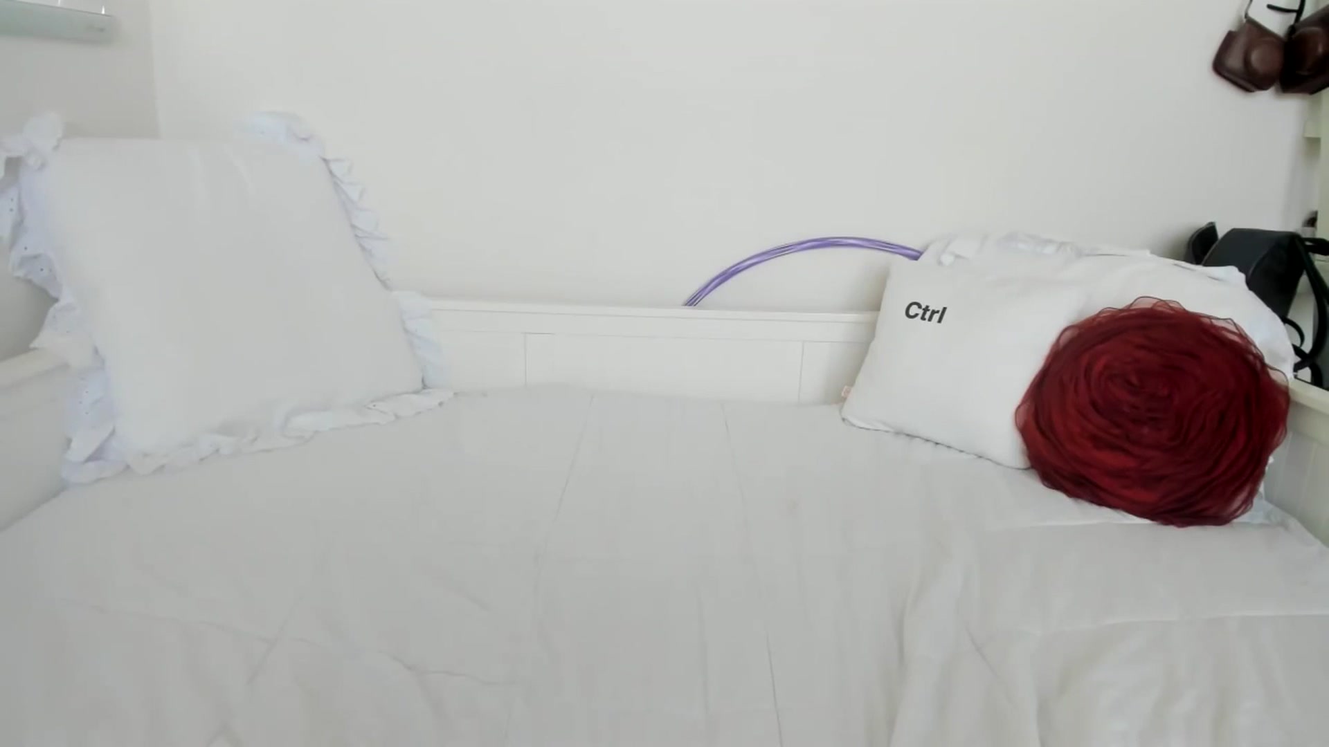 Gallery image thumbnail from lPEEPl's myfreecams stream on, 10/09/2025, 20:28 image 14 of 20