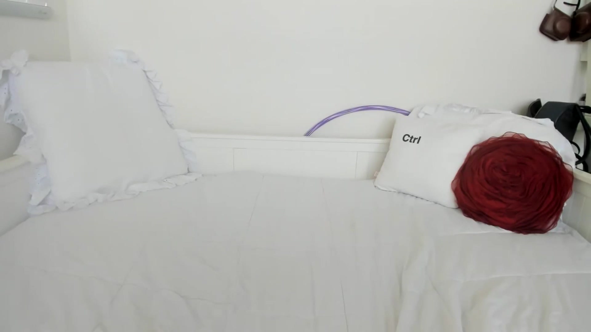 Gallery image thumbnail from lPEEPl's myfreecams stream on, 10/09/2025, 20:28 image 15 of 20