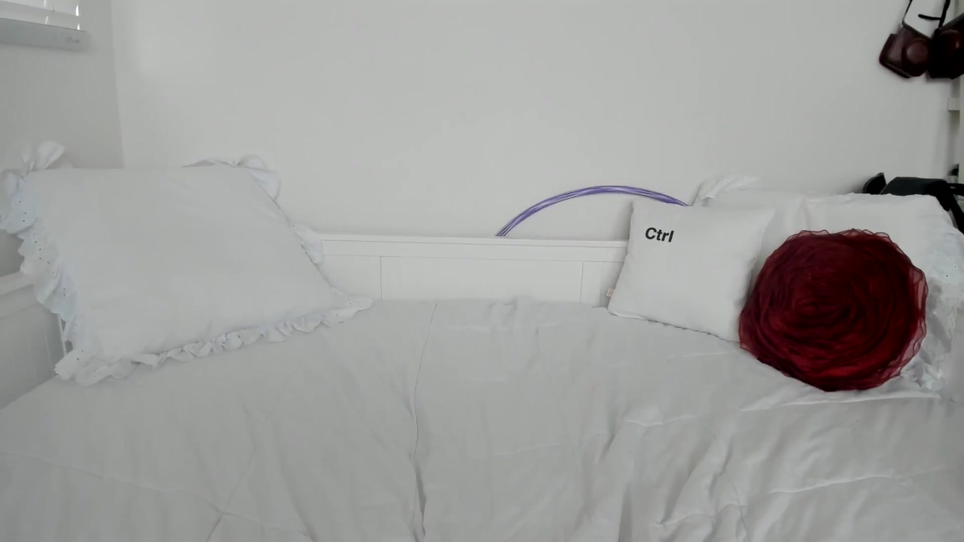 Gallery image thumbnail from lPEEPl's myfreecams stream on, 10/09/2025, 23:57 image 15 of 20