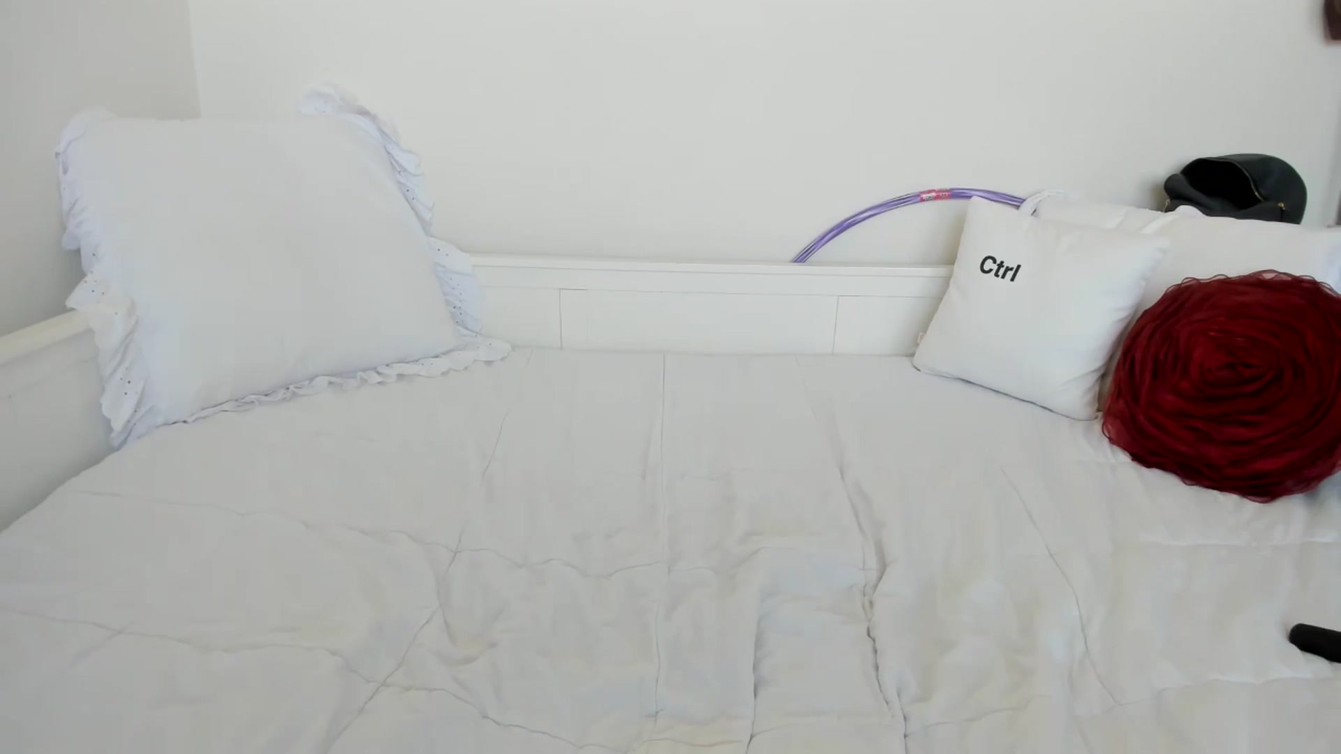Gallery image thumbnail from lPEEPl's myfreecams stream on, 11/11/2025, 21:11 image 14 of 20