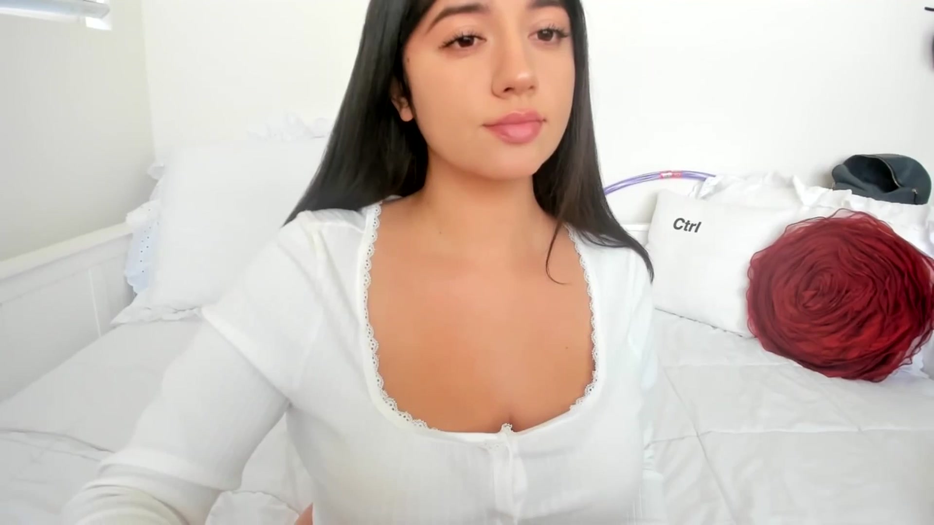 Gallery image thumbnail from lPEEPl's myfreecams stream on, 11/17/2025, 20:51 image 20 of 20