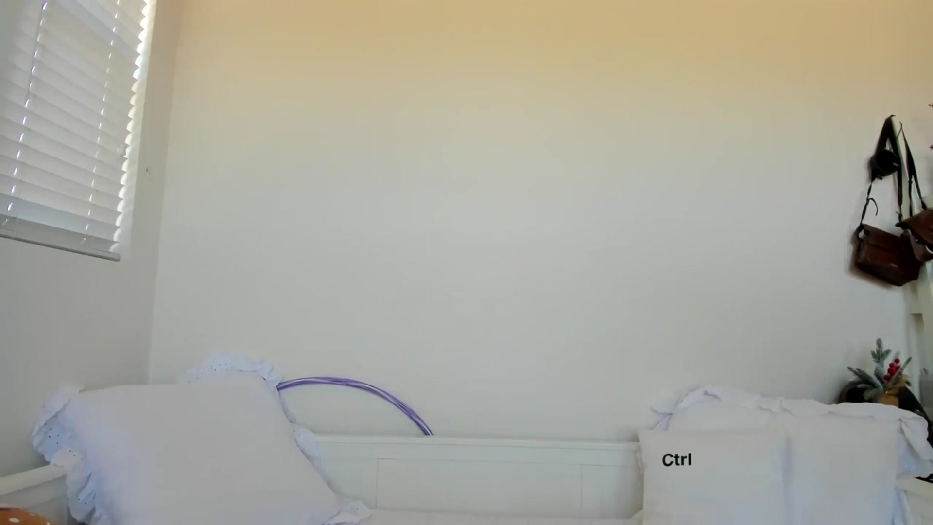 Gallery image thumbnail from lPEEPl's myfreecams stream on, 12/10/2025, 23:49 image 6 of 20