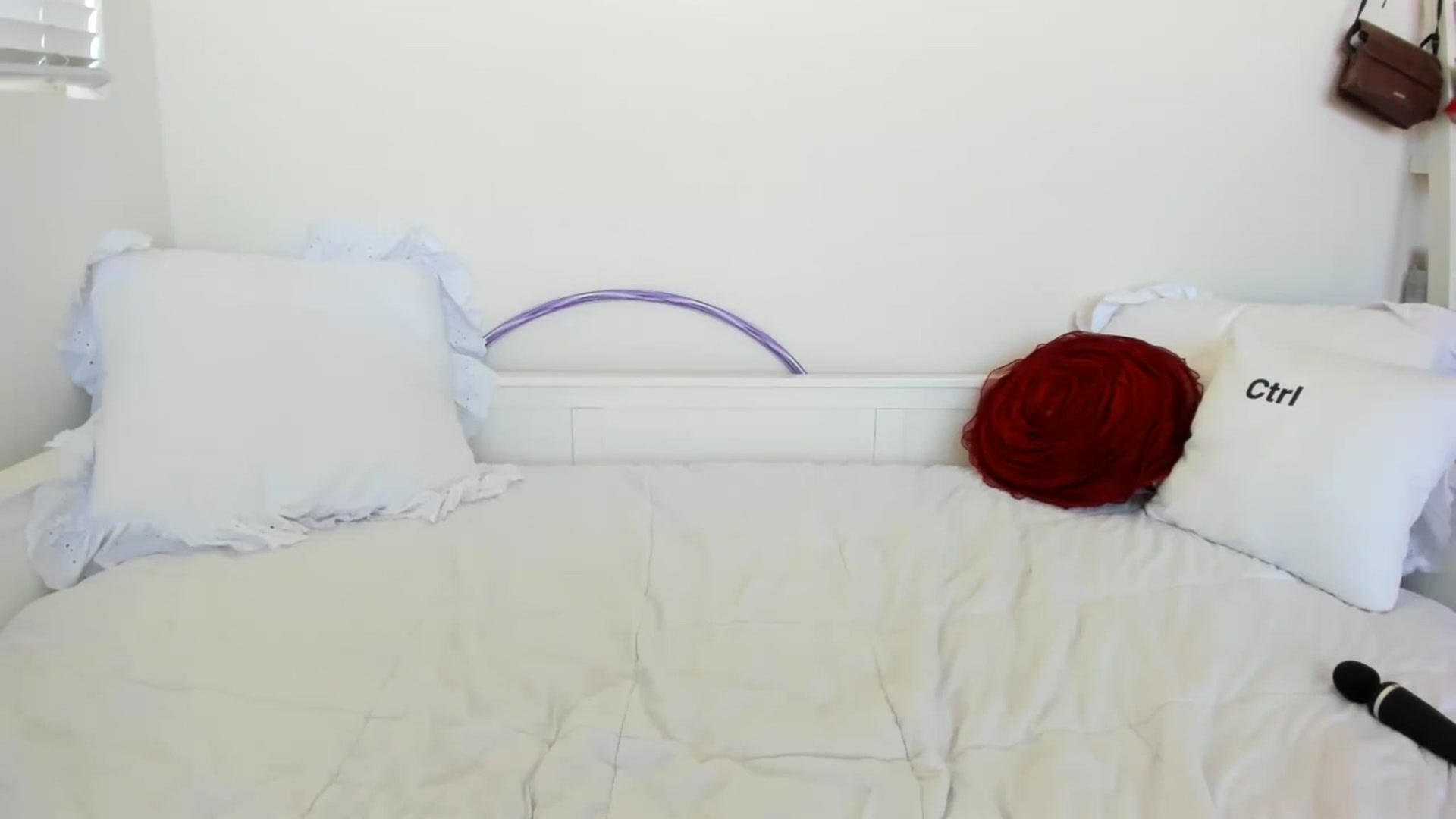 Gallery image thumbnail from lPEEPl's myfreecams stream on, 04/21/2026, 18:44 image 15 of 20