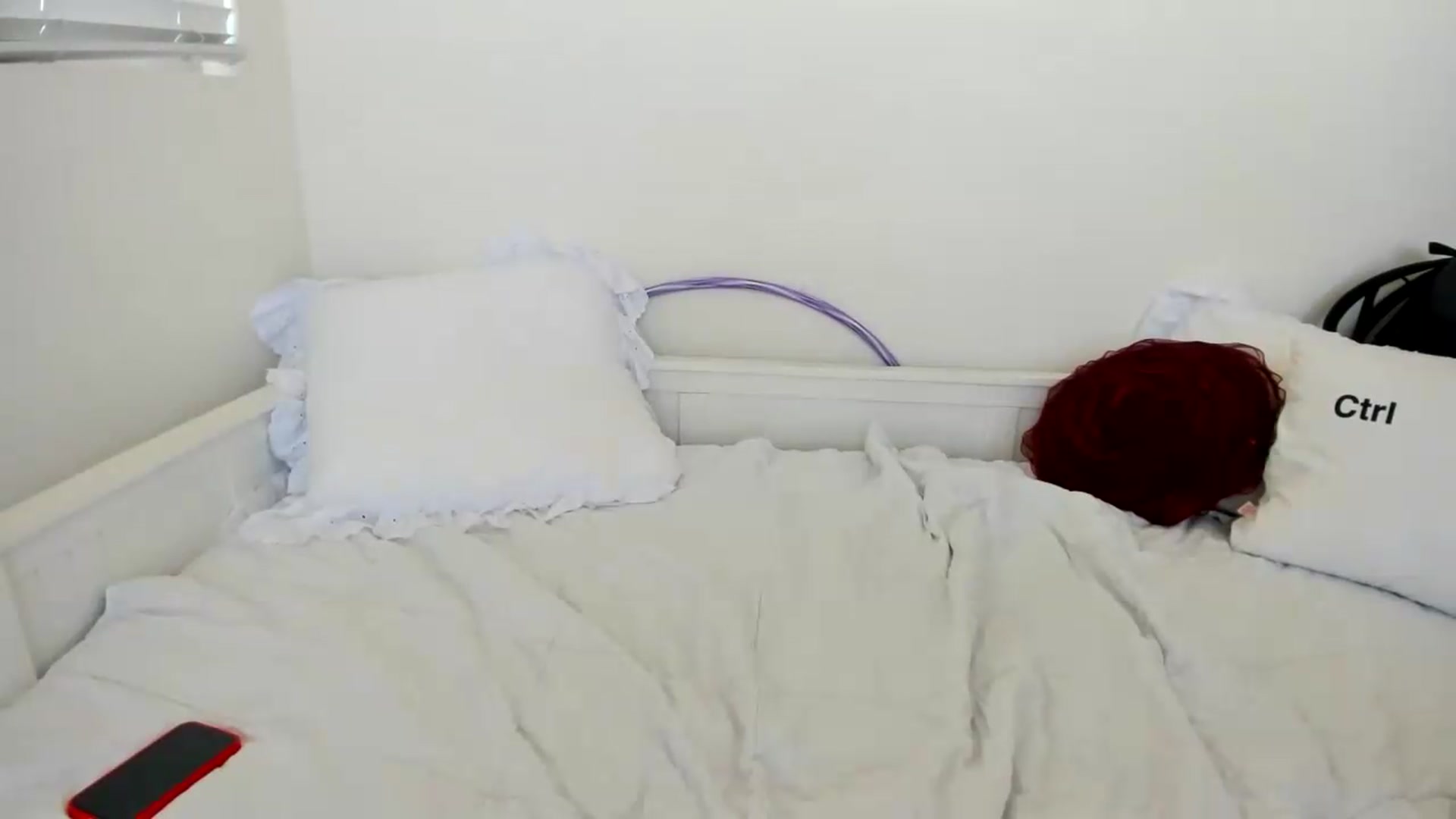 Gallery image thumbnail from lPEEPl's myfreecams stream on, 05/11/2026, 20:19 image 19 of 20