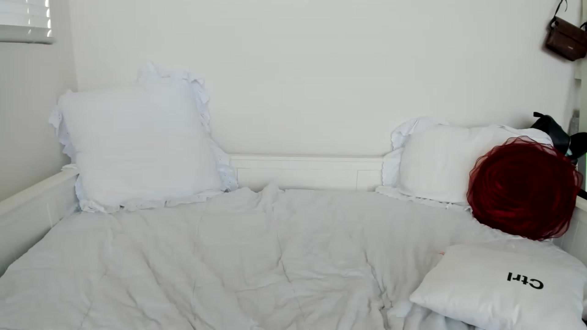 Gallery image thumbnail from lPEEPl's myfreecams stream on, 05/26/2026, 21:56 image 7 of 20