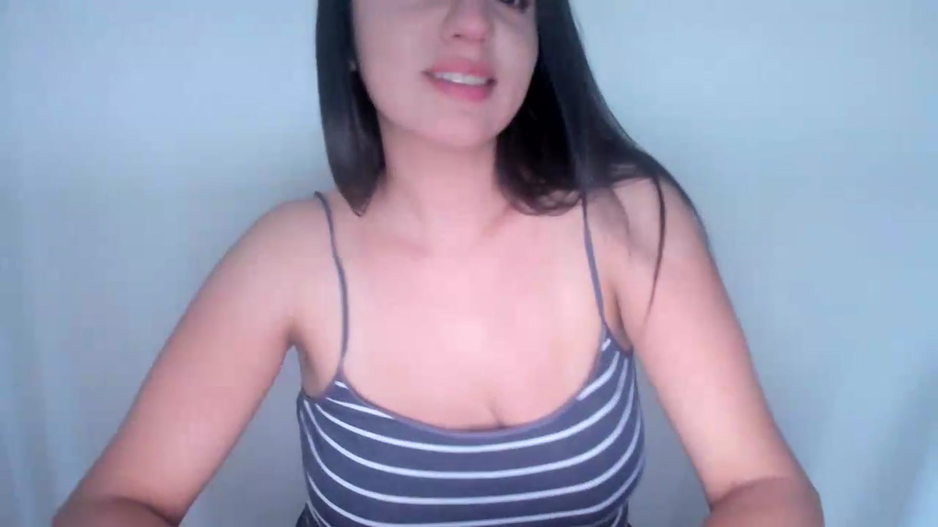Gallery image thumbnail from lPEEPl's myfreecams stream on, 06/24/2026, 02:07 image 9 of 20