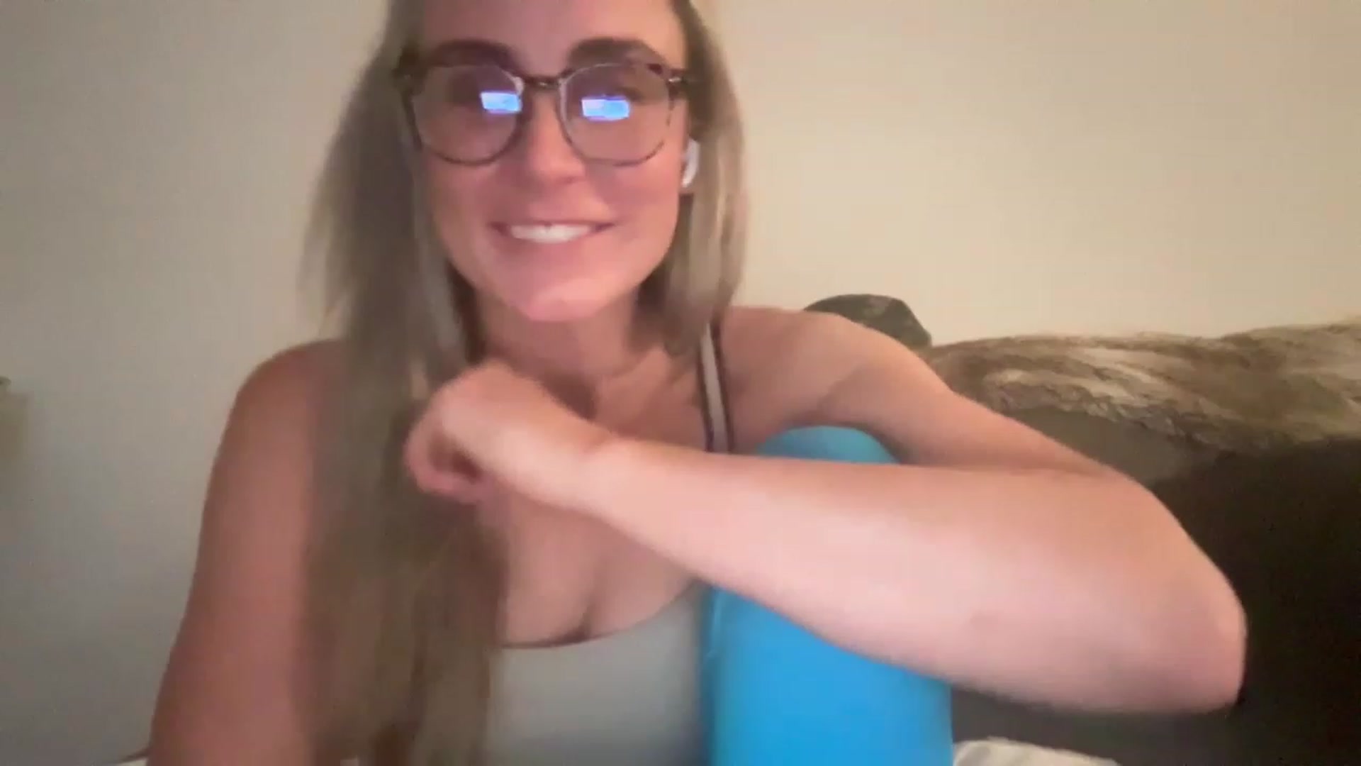 Gallery image thumbnail from laalalalaa's myfreecams stream on, 05/08/2023, 03:01 image 10 of 20