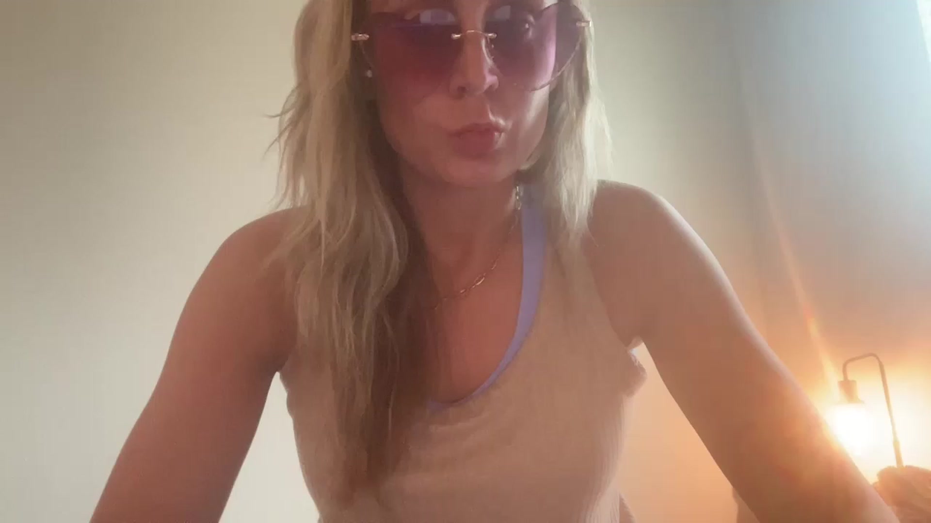 Gallery image thumbnail from laalalalaa's myfreecams stream on, 05/13/2023, 15:31 image 18 of 20