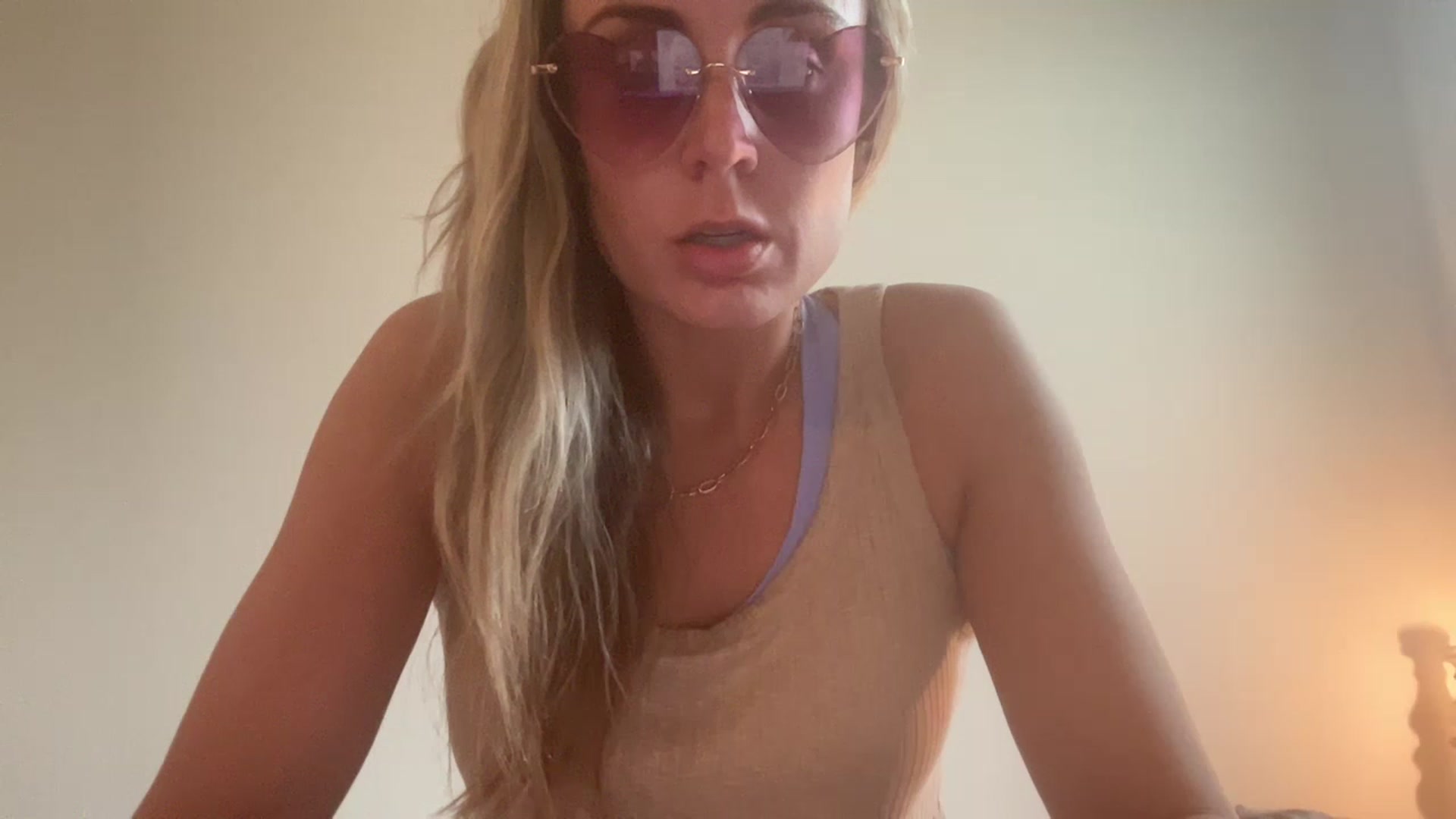 Gallery image thumbnail from laalalalaa's myfreecams stream on, 05/13/2023, 15:31 image 4 of 20