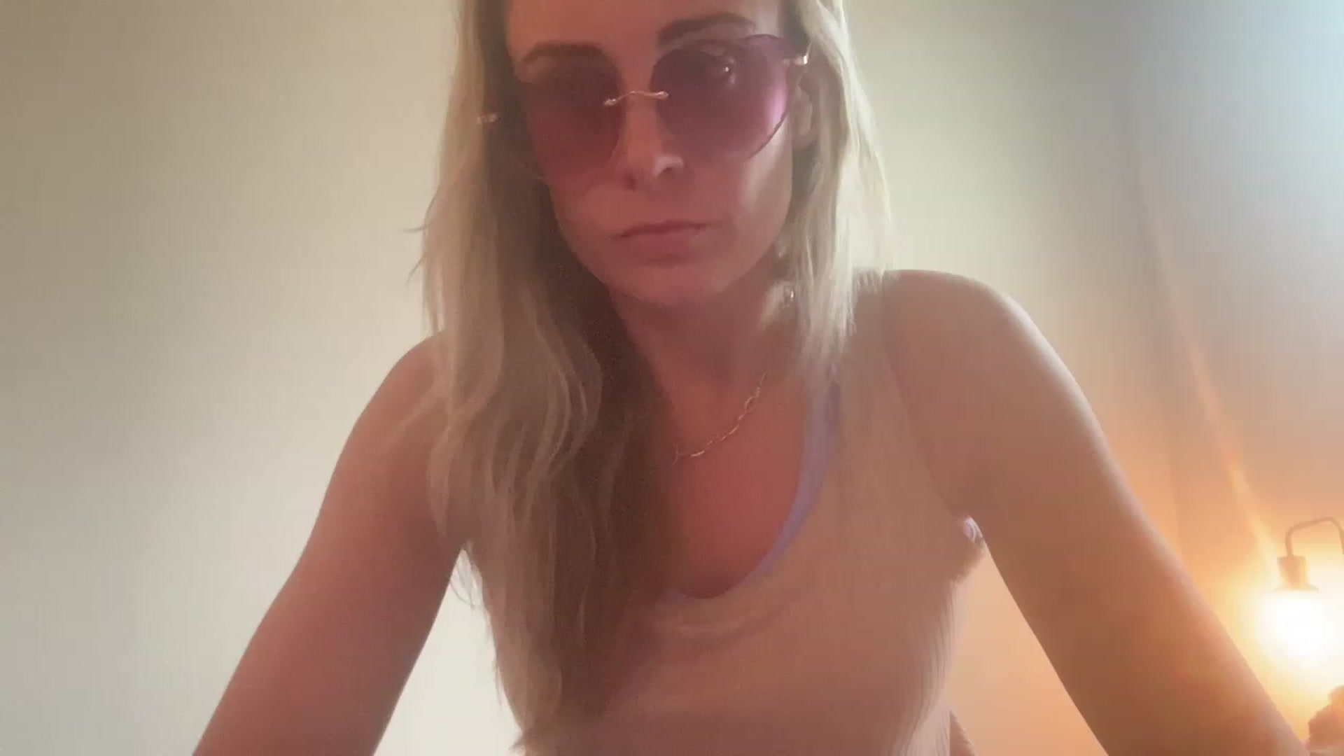 Gallery image thumbnail from laalalalaa's myfreecams stream on, 05/13/2023, 15:31 image 13 of 20